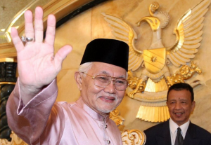Sacked, but Taib plans to make fools of his party and continue to call the shots.