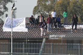 Protestors at Villawood - normally dressed like Sirul 