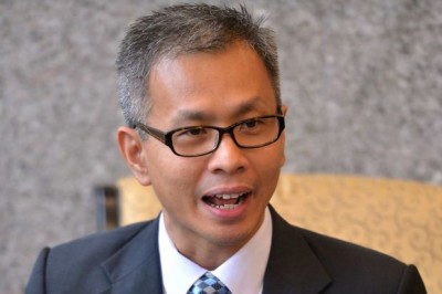 Tony Pua has shown the guts to challenge the PM in court. He reckons he has a solid case. Does the PM have the guts to stand up and fight?