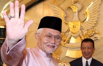 World class kleptocrat - Taib cut down the Borneo Jungle and kept most of the cash